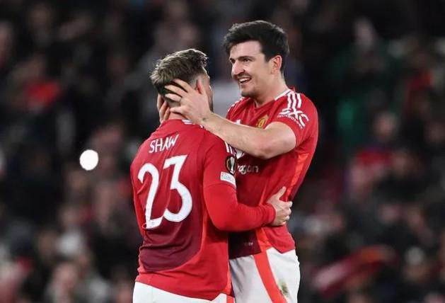 名宿火力+1，帕克：马奎尔和肖还在曼联就是笑话